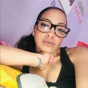 Meet your Posher, Ivelisse